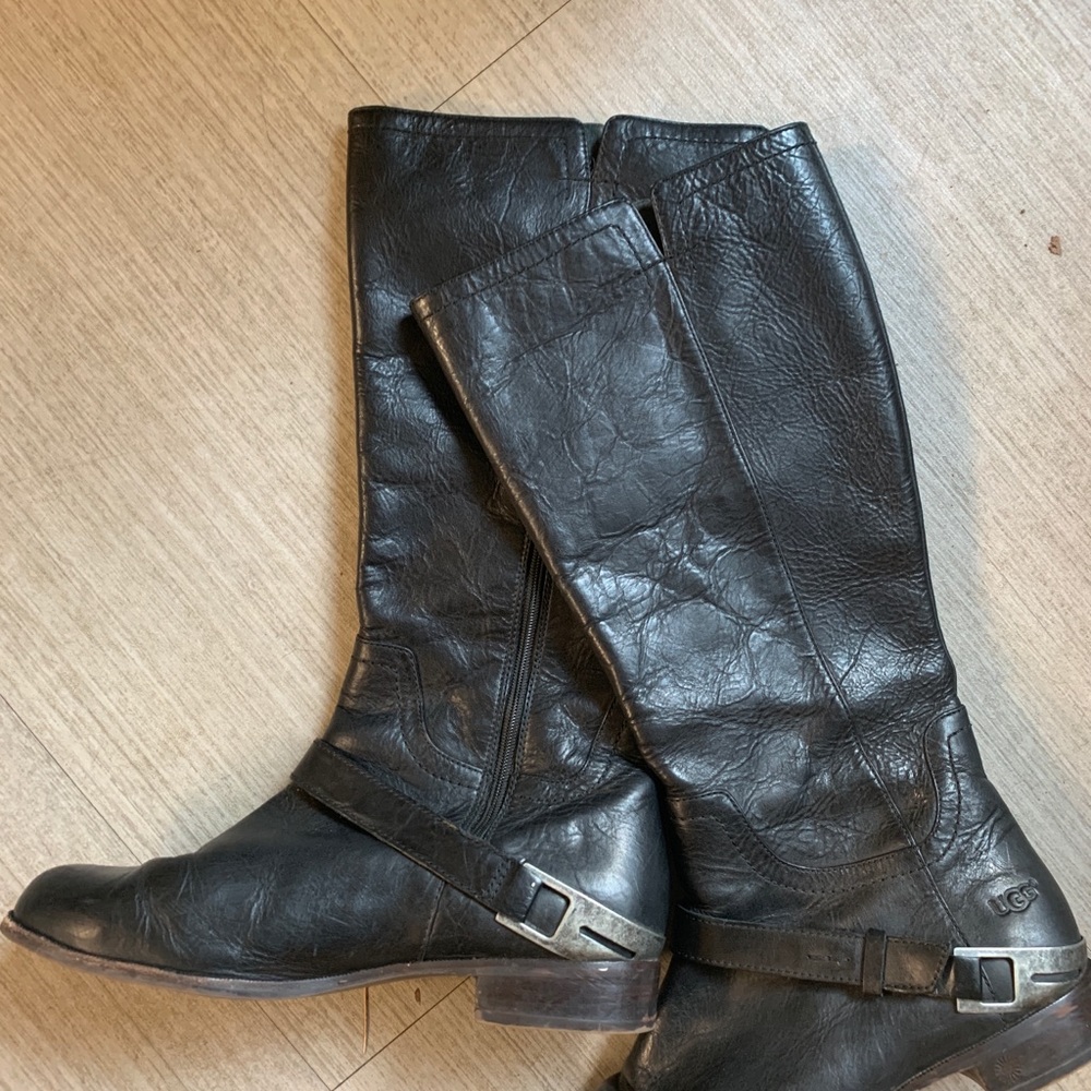 Black- Women’s UGG CHANNING Leather Riding Boot